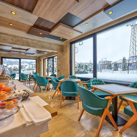 Sunset Lux S3 Wellness & Διαμέρισμα Ζλάτιμπορ
